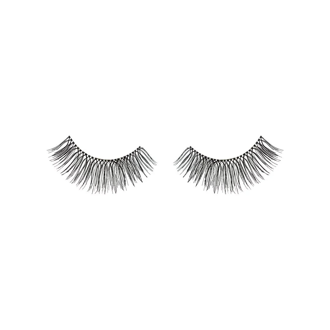 #82 Classic False Lashes