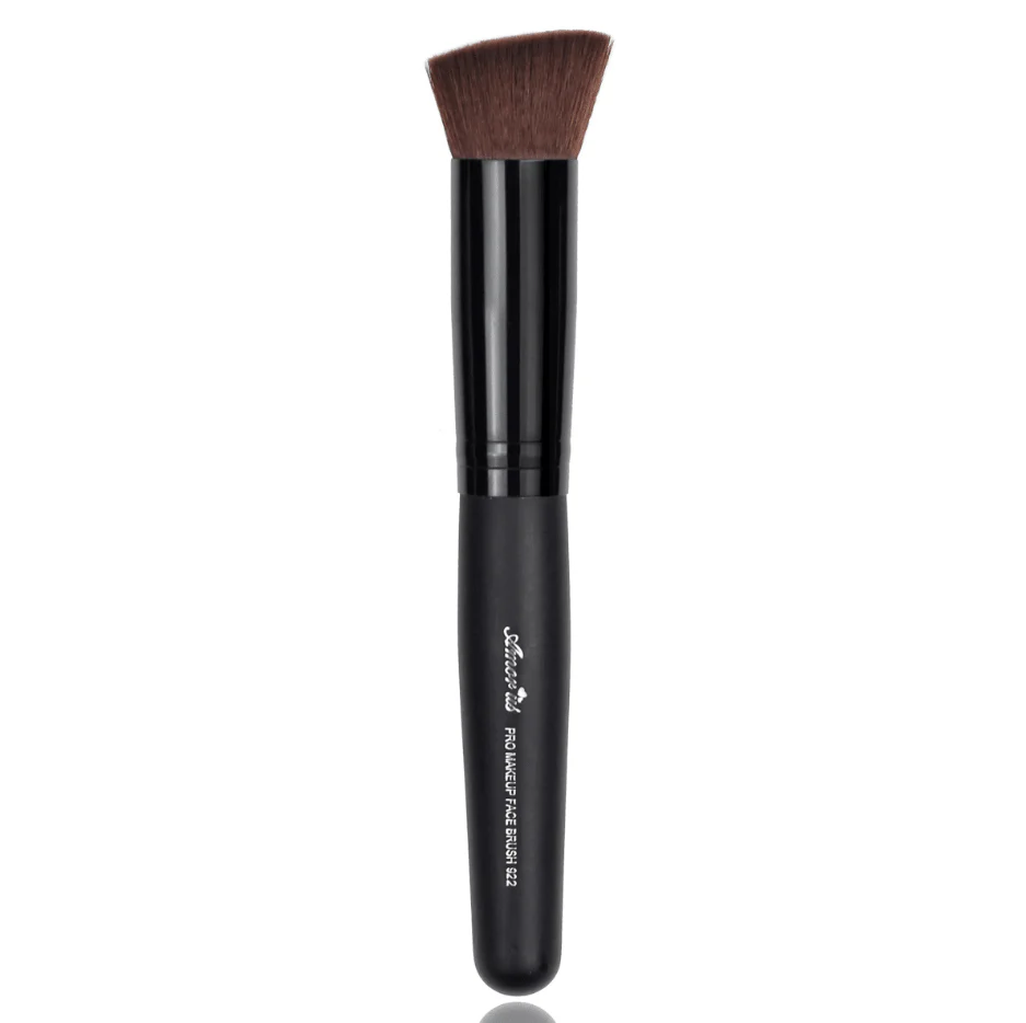 Angled Buffer 922 - Pro Makeup Brush