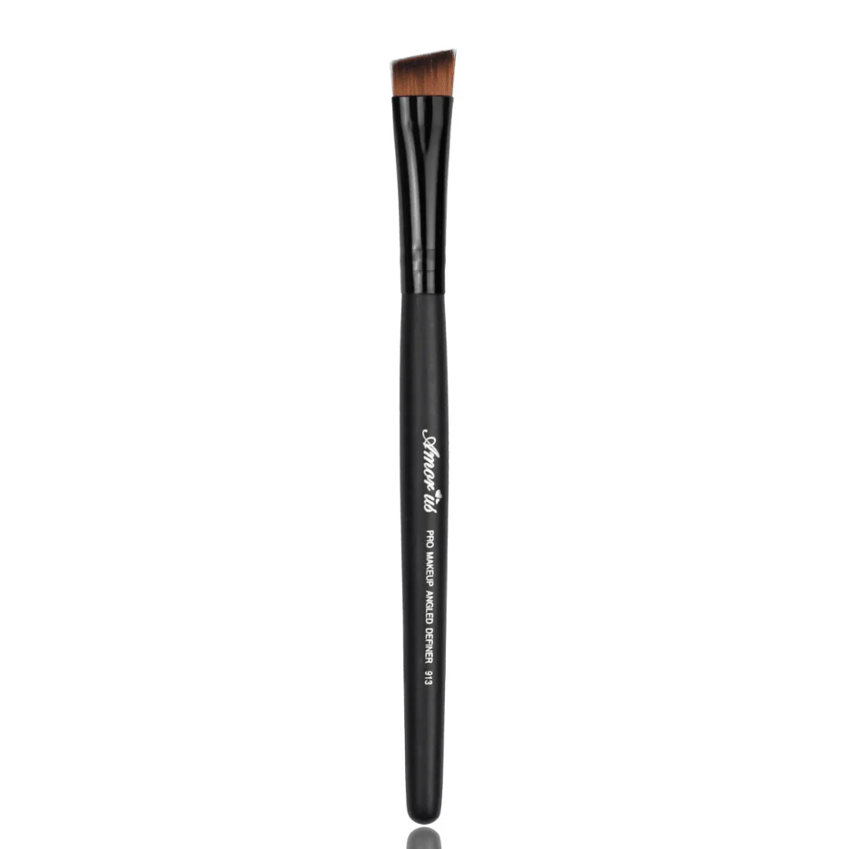 Angled Definer 913 - Pro Makeup Brush