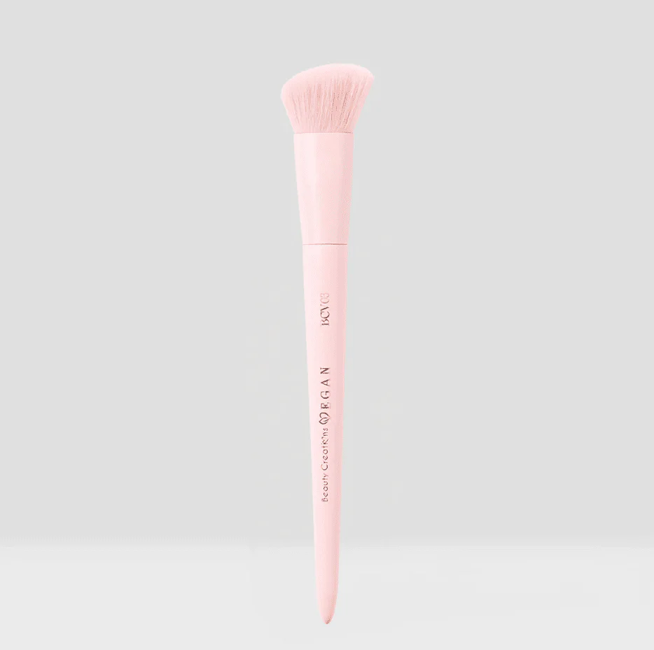 Contouring Makeup Brush