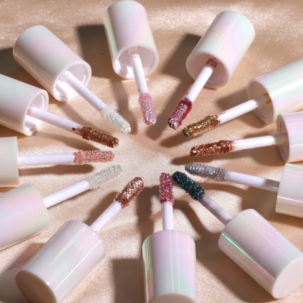 Diamond Daze Liquid Eyeshadow - Image 3