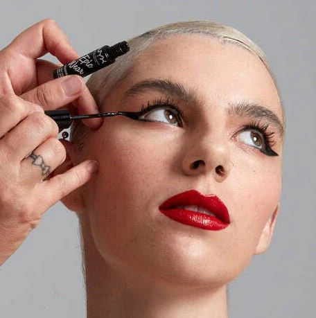 Epic Wear Matte Waterproof Liquid Eyeliner - Image 2