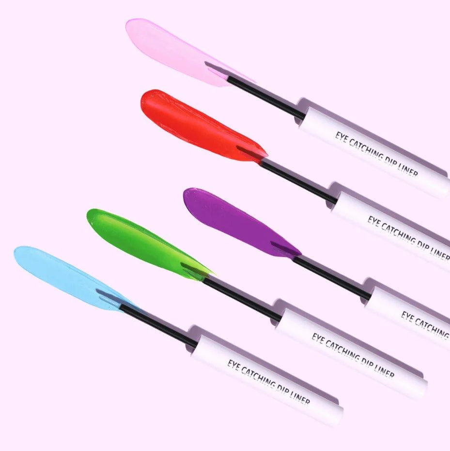 Eye Catching Dip Eyeliner - Image 3