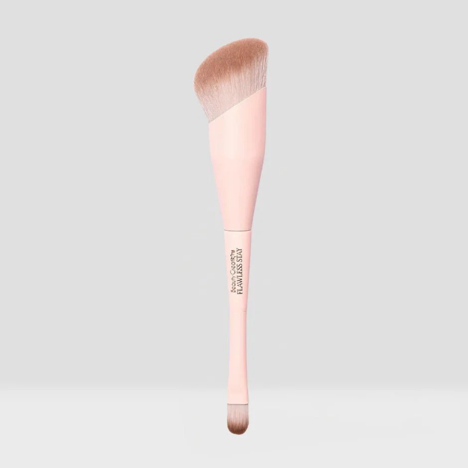 Flawless Stay Matte Dual Ended Foundation Brush - Image 2