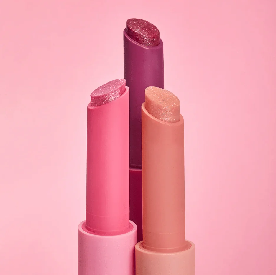 Glossy Gossip Shimmer Lip Plump Balm