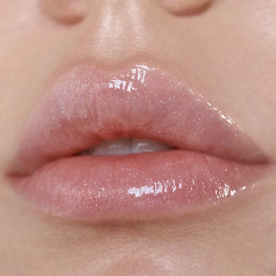 Glow Getter Hydrating Lip Oil - Image 11