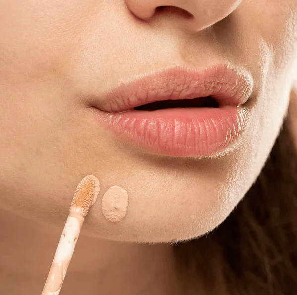 Liquid Concealer - Image 3