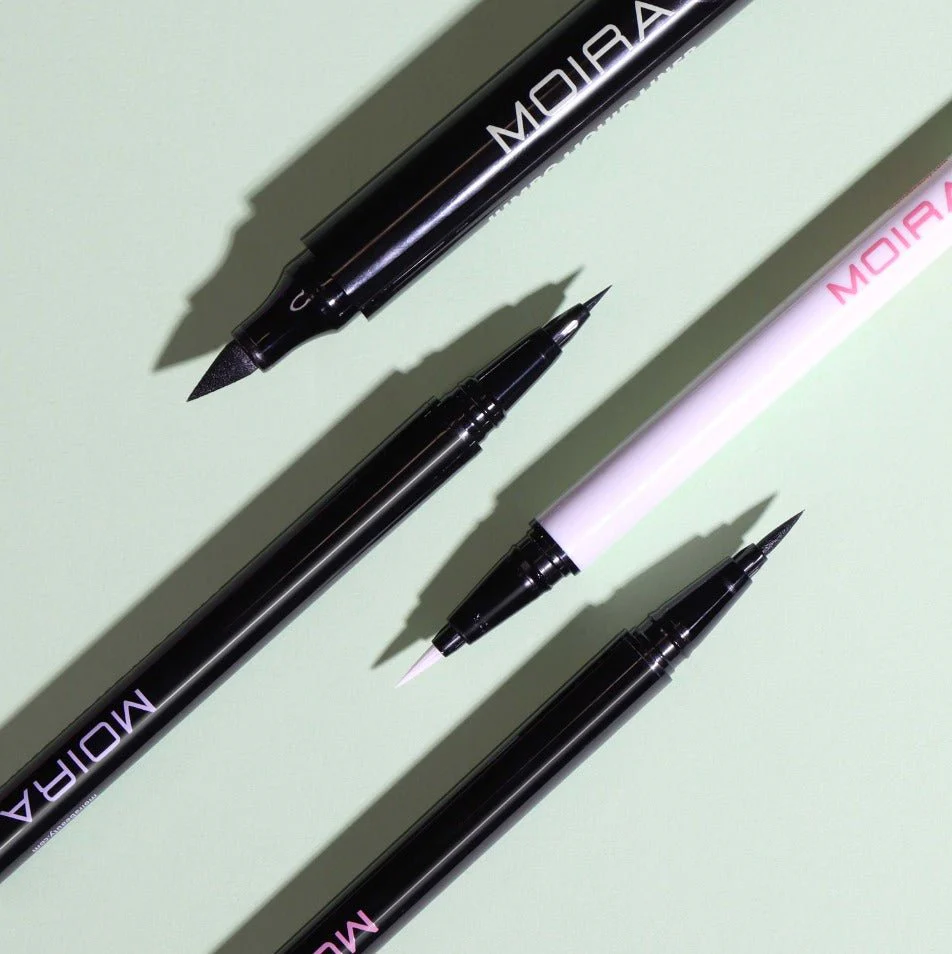 Micro Tip Liquid Eyeliner - Image 4