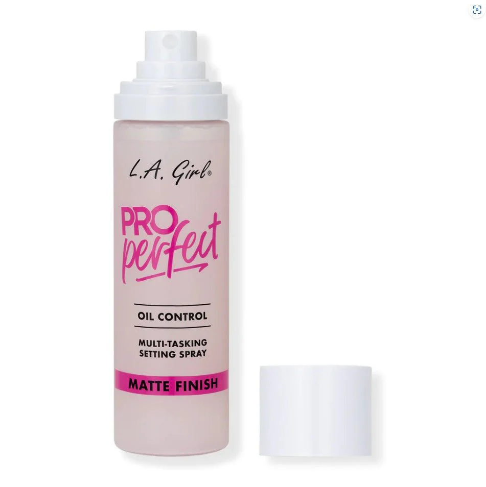 PRO Perfect Long-Wear Setting Spray Oil Control - Image 5