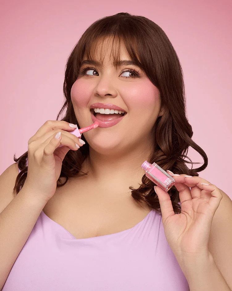 Tinted Luxe Lip Oil - Image 4